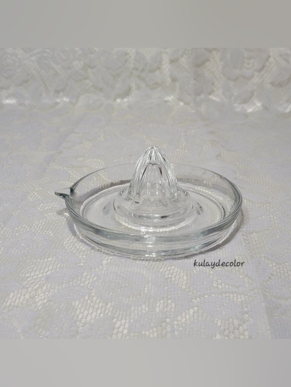 Vintage Clear Glass Citrus Juicer Reamer Manual Lemon Orange Juicer Kitchen Tool